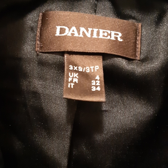 DANIER • Black Leather Jacket • UK 4 - Picture 3 of 4